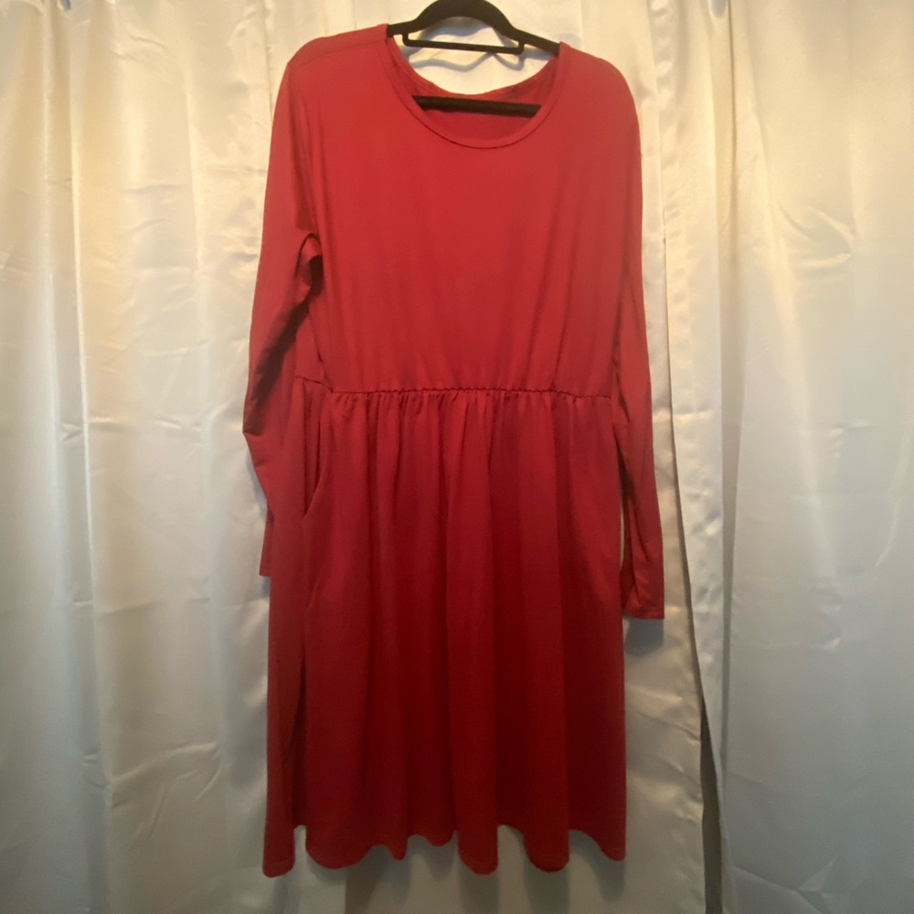 Long Sleeve Stretch Midi Dress in Merlot w Pockets